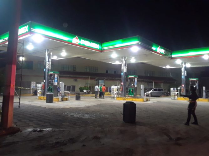 Asaltan gasolinera Madero; hieren a dos despachadores