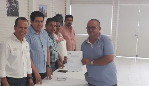 Raymundo Arreola Ortega participa en la entrega de apoyos a ejidatarios