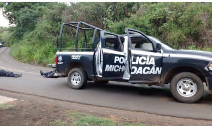 13 los policías caídos; iban a una diligencia familiar y los emboscaron