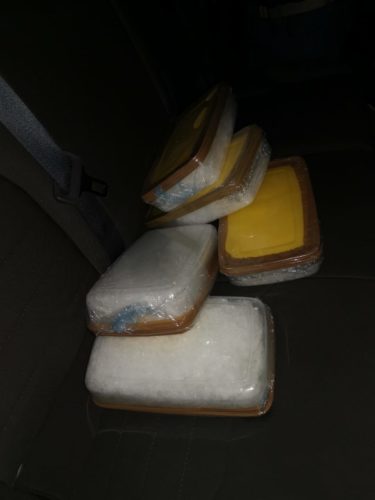 En Apatzingán, asegura FGE 5 kilos de crystal