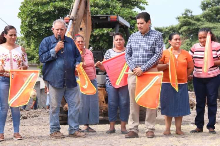 Inician obra con pavimento ecológico en Nueva Italia