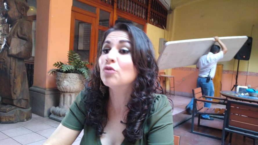 Regidora del PT convoca a rifa de canasta navideña