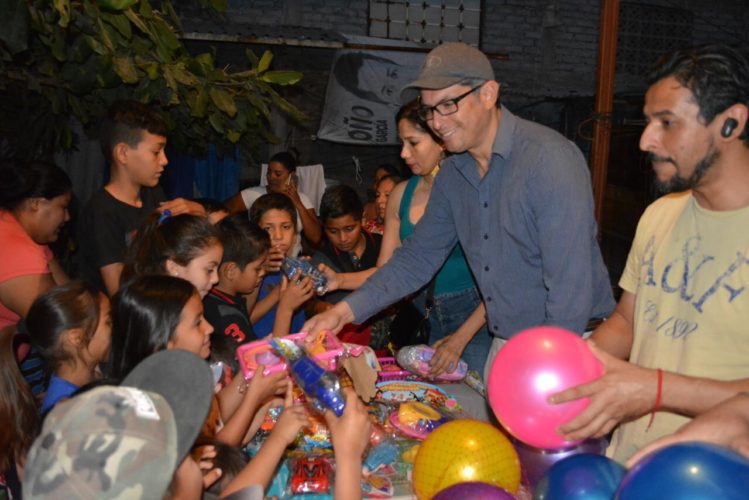 Ulises Rangel emuló a Los Reyes Magos