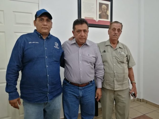 Miguel Larios Ávalos, nuevo administrador del panteón de Apatzingán