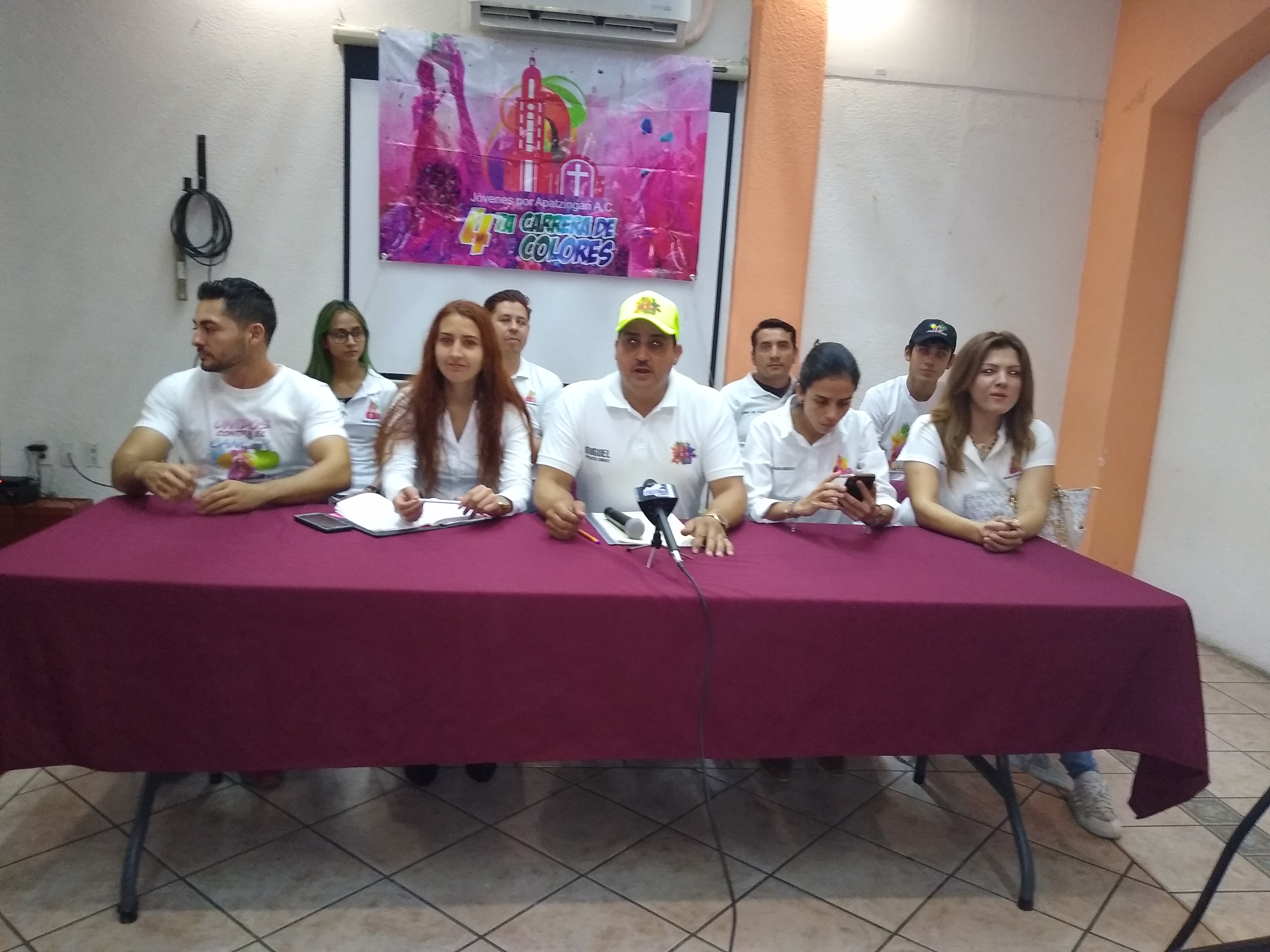 Estiman 7 mil participantes en "Carrera de Colorea"; apoya el Senado de la República