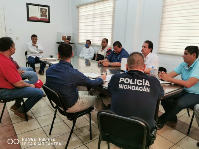 Inician trabajos de sanitización en el Mercado