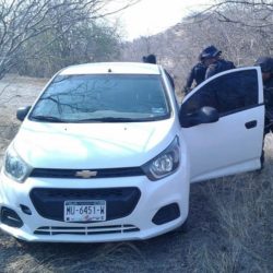 Localizan en Parácuaro dos autos con reporte de robo