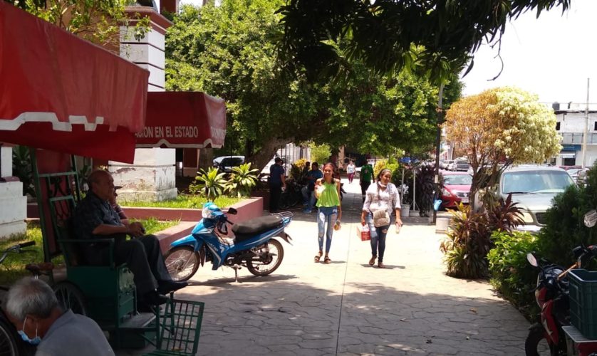 Apatzingán realiza sus actividades normales: "¿quién nos va a mantener?", el argumento