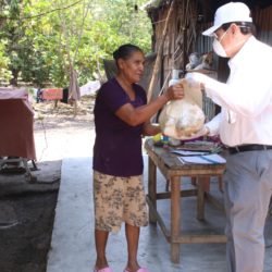 En Múgica  continúa apoyo emergente alimentario
