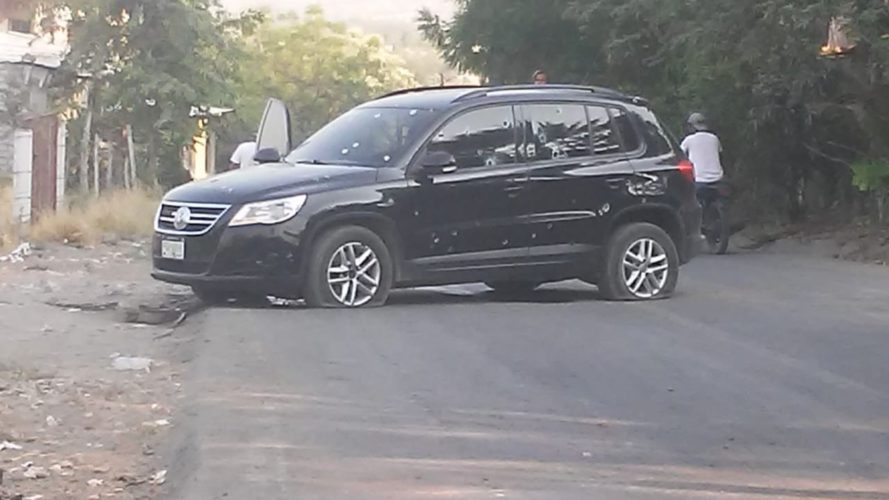 Comandante de policía, el hombre herido este sábado  al ser tiroteado su vehículo