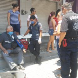 Chocan dos motos; dos heridos