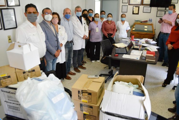 Entregan casas de gestión de CAS apoyo alimentario a mariachis
