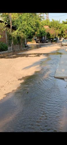 Desperdicio de miles de litros de agua en tiradero del "Generalísimo Morelos"