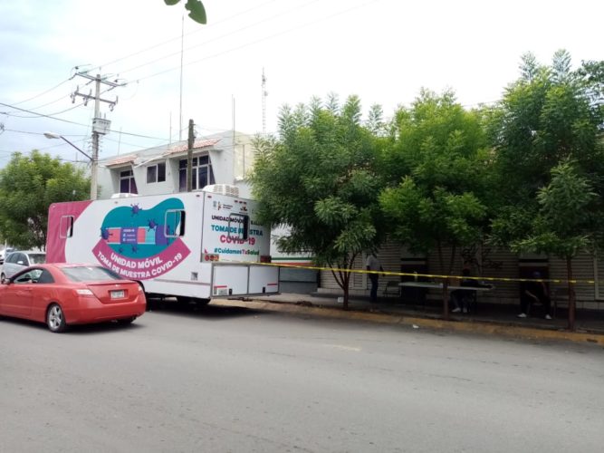 Continúa en Apatzingán la Unidad Médica Móvil para aplicar pruebas Covid-19