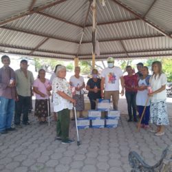 San Antonio la Labor recibe  electrolitos de "Jóvenes por Apatzingán"