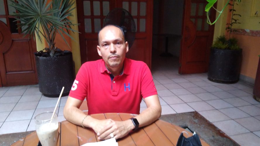 Refrescar la dirigencia del PRD en Apatzingán, una necesidad: Acosta Grajeda