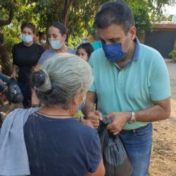 Cumple ”Juntos Somos Mejor" nuevo recorrido de apoyo, en Apatzingán