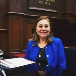 Homenaje a los "soldados de bata blanca" en Michoacán