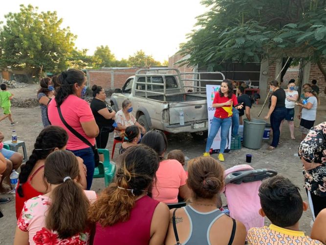 Reanuda regidora Blanca Azucena Álvarez taller de Tecnologías Domésticas