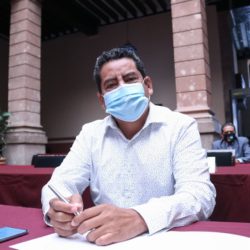 Reforzar legislación para proteger a trabajadores de salud propone Ángel Custodio