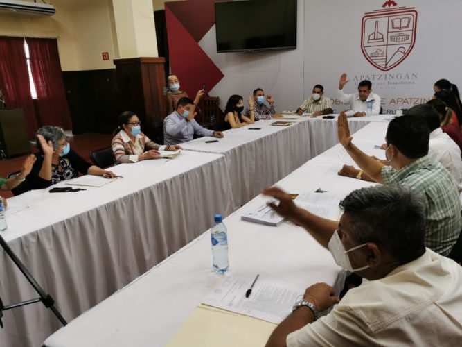 Aprueba el Ayuntamiento de Apatzingán el P.O.A. 2021 y critica abultado tabulador de sueldos del Capama