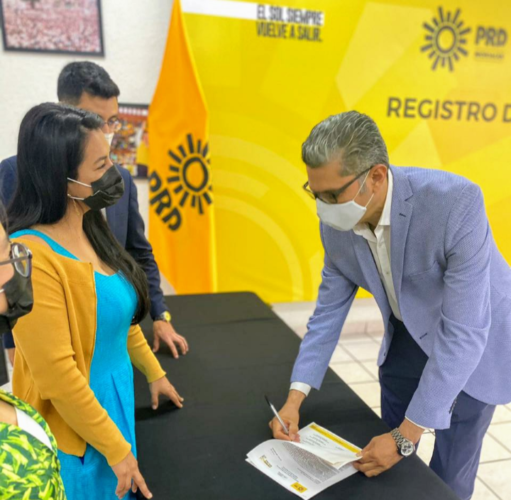 Ulises Rangel se registra precandidato del PRD diputado local por el Distrito 23