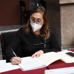 Cubrebocas, básico para evitar contagios de Covid-19, asegura Cuquita Cabrera