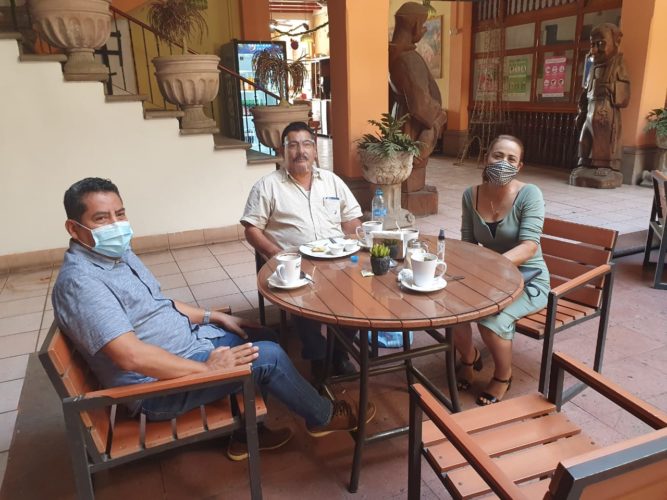Encuentro Custodio Virrueta-Jorge Luis Castañeda, en Apatzingán 