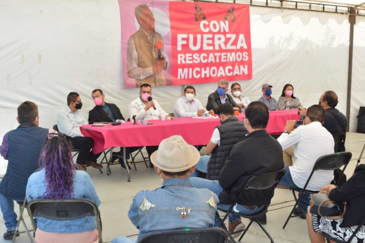 Alcalde de Buenavista y terracalenteños renuncian a Morena y se suman a CAS
