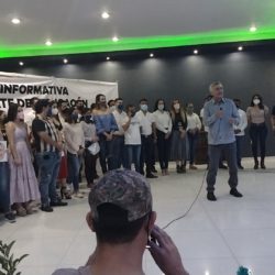 "PRI, PAN, PRD y otros partidos, me han ofrecido registro": CAS