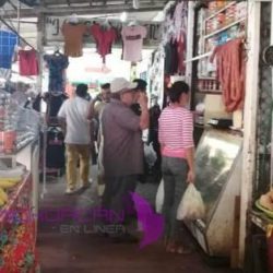 Comerciantes de Apatzingán se sujetan a medidas anti Covid-19