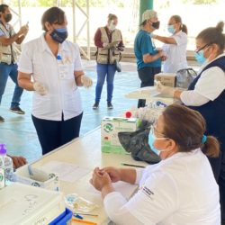Ningún adulto mayor quedará sin vacuna en Apatzingán: JLCL