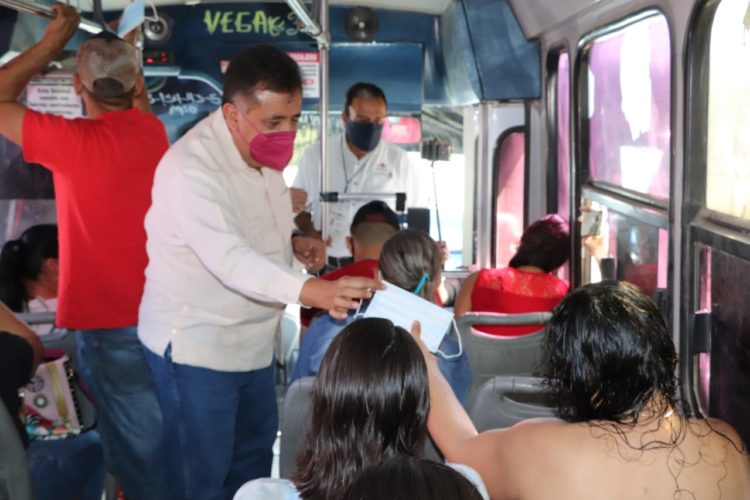 JLCL supervisa cumplimiento de medidas anti Covid-19 en el transporte público 