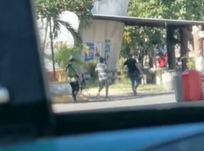 Tiroteos sobre carretera libre Lombardía-Uruapan