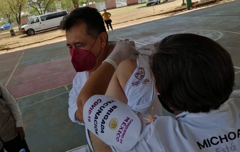 Concluye primera fase de vacunación anti Covid-19