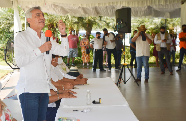 Michoacán merece domocracia con contenido social: Arias Solís