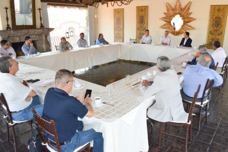 Ofrece CAS detonar obra pública en Michoacán