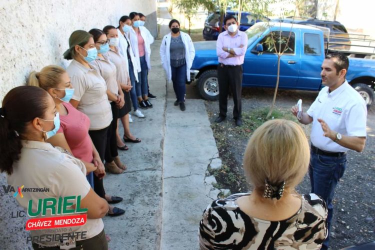 El principal pilar de mi gobierno será la educación: Uriel Chávez Mendoza
