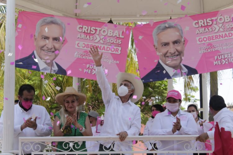 Seguridad y paz ofrece Cristóbal Arias para tierracaliente