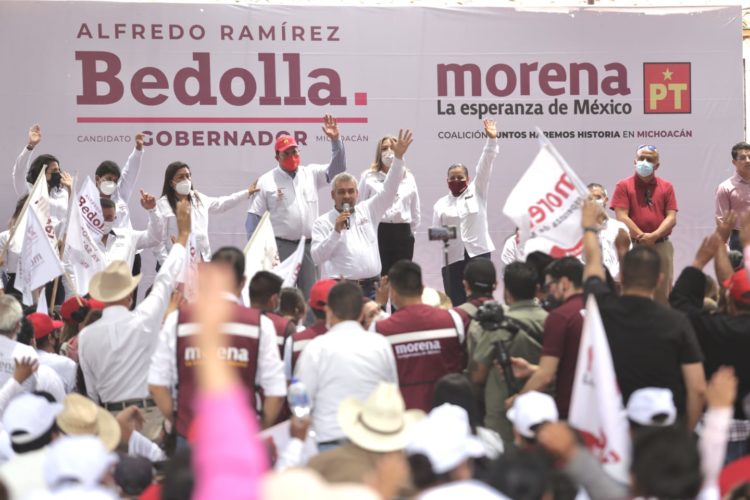 Respeto a derechos de maestros en Michoacán, ofrece Bedolla