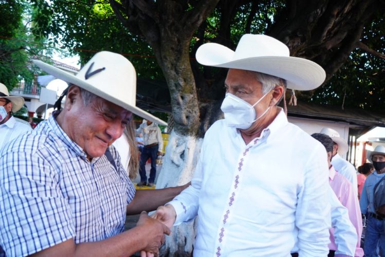 Apoyaremos a migrantes y atenderemos a sus familias: Arias Solís