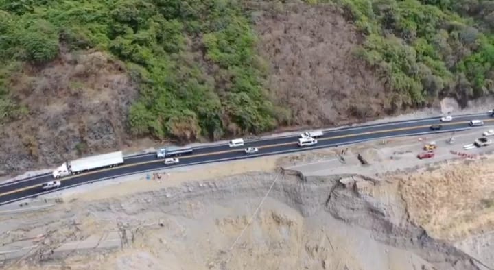 Abren tramo provisional en la autopista Morelia-LC