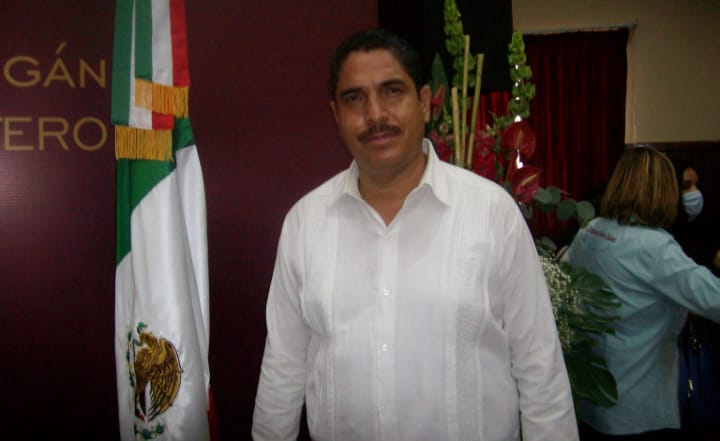 Apatzingán: adaptan lentes a bajo costo en "Las Piedritas"
