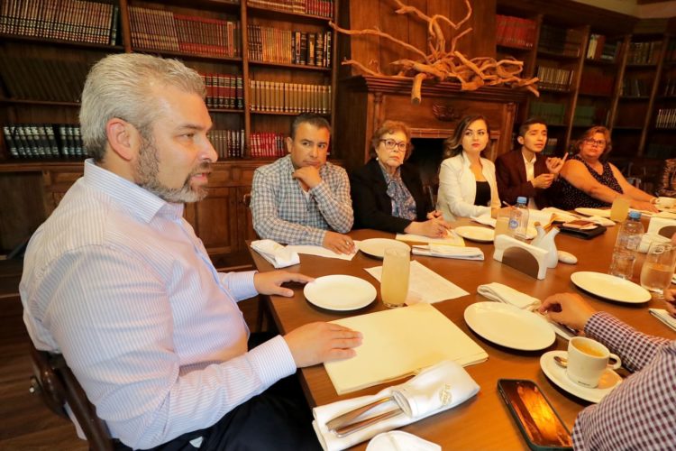 Diputados de Michoacán no serán empleados del Ejecutivo: Bedolla