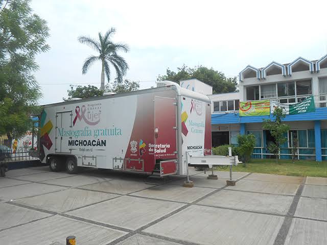 Reconocimiento a empleados del Centro de Salud-Apatzingán