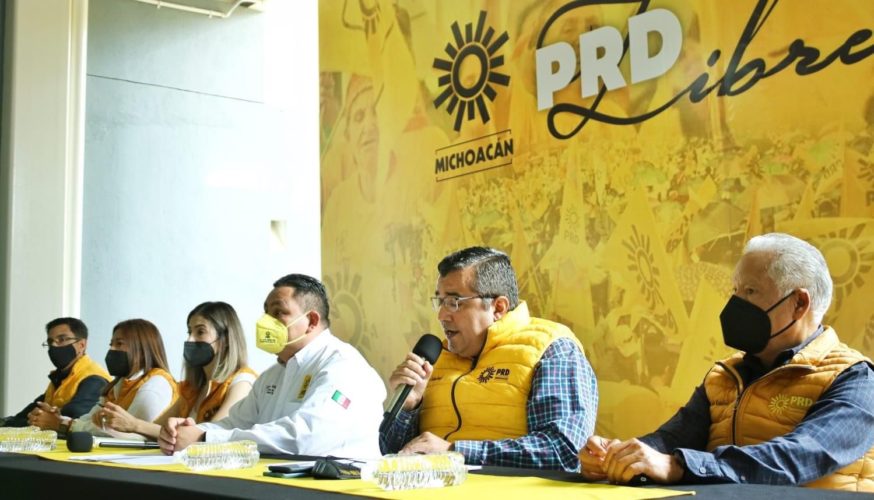 Respeto los tiempos y procesos internos del PRD: Manríquez