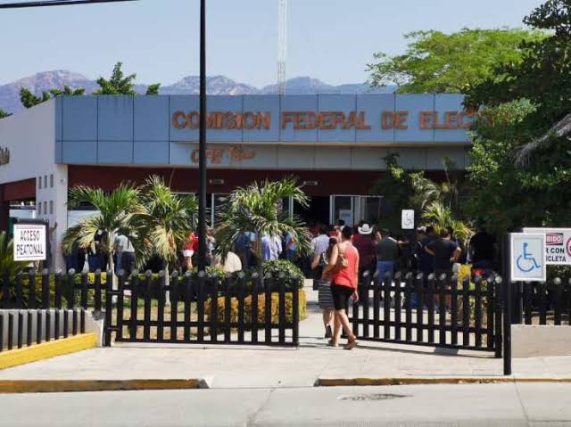 Deficiente servicio de CFEmáticos afecta a usuarios de la CFE