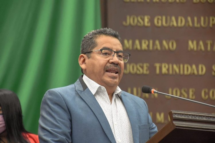 Puntos Constitucionales cumple labor de legislar: Ángel Custodio Virrueta