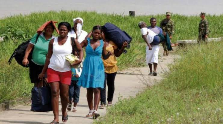 Sumar esfuerzos en beneficio de desplazados, necesidad urgente: LGT