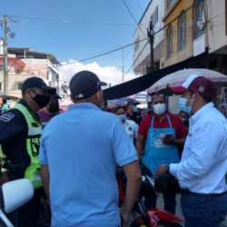 Va enésimo exhorto a comerciantes y taxistas a respetar espacios del mercado “López Rayón”